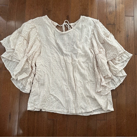 Pilcro anthropologie flutter sleeve size large cream and white stripes Sybil top - Picture 3 of 11